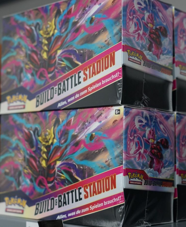 Battle Stadium Karten Pokemon Zwei Kartons mit dem Aufdruck "Battle Stadium" in bunten Farben.